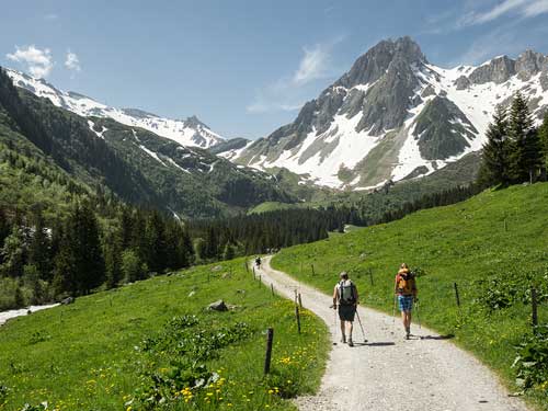 تور فرانسه زمستان و تور پاییز فرانسه برای علاقه مندان به وررزش های زمستانی